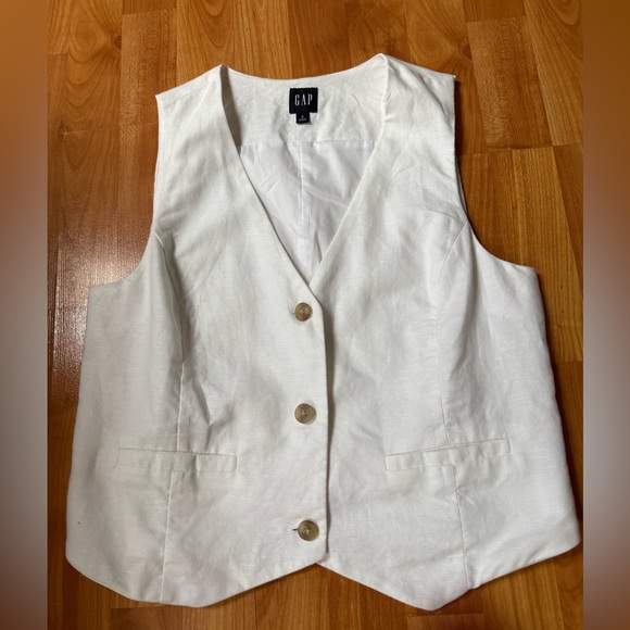 Like New GAP Vest - Picture 1 of 3